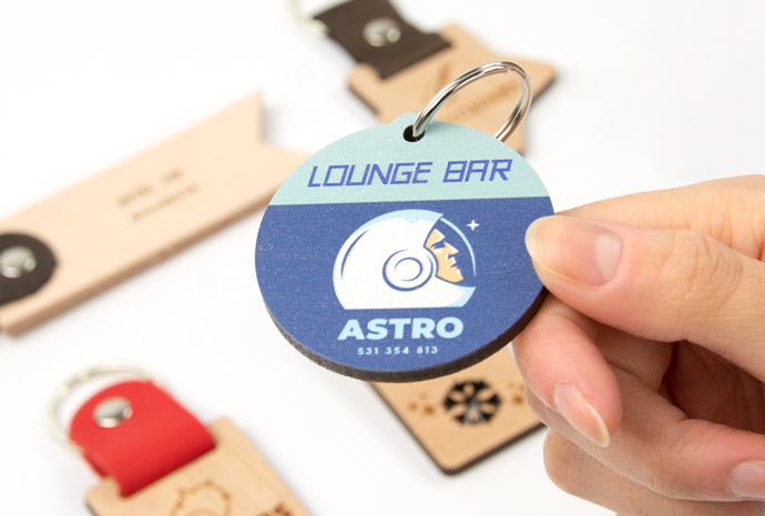 Portachiavi in legno personalizzato con foto Portachiavi in legno personalizzato con foto