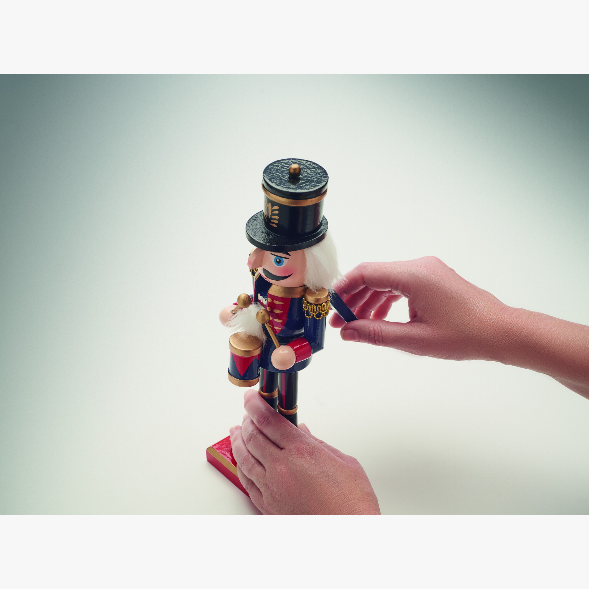 cx1551-04-detail.jpg cx1551-04-detail.jpg