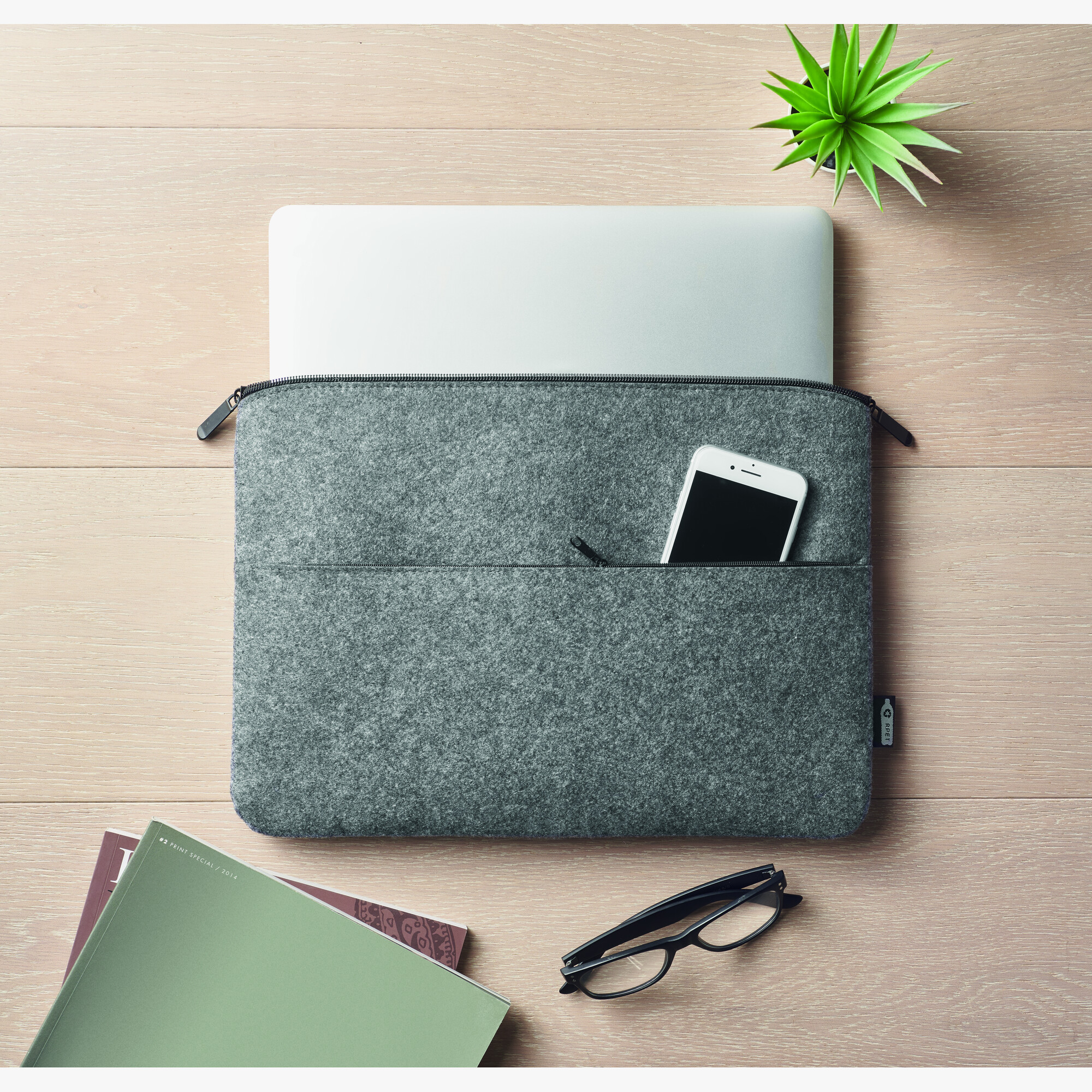 mo6419-07-ambiant.jpg mo6419-07-ambiant.jpg