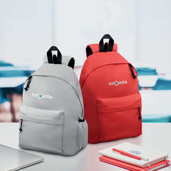 Mochila de poliéster 600D RPET con bolsillo exterior con cremallera