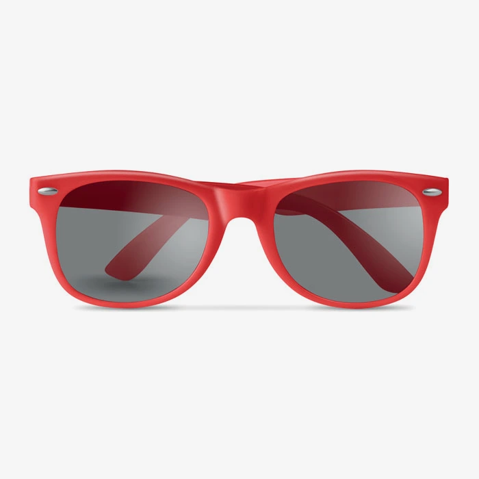 Clásicas y elegantes gafas de sol 