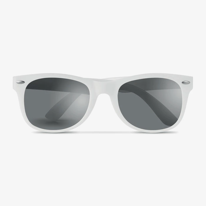 Clásicas y elegantes gafas de sol 