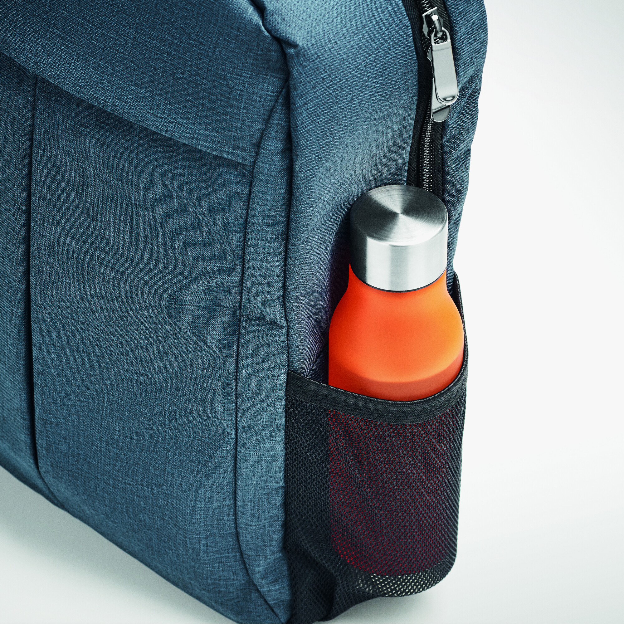 mo8958-04-side.jpg mo8958-04-side.jpg