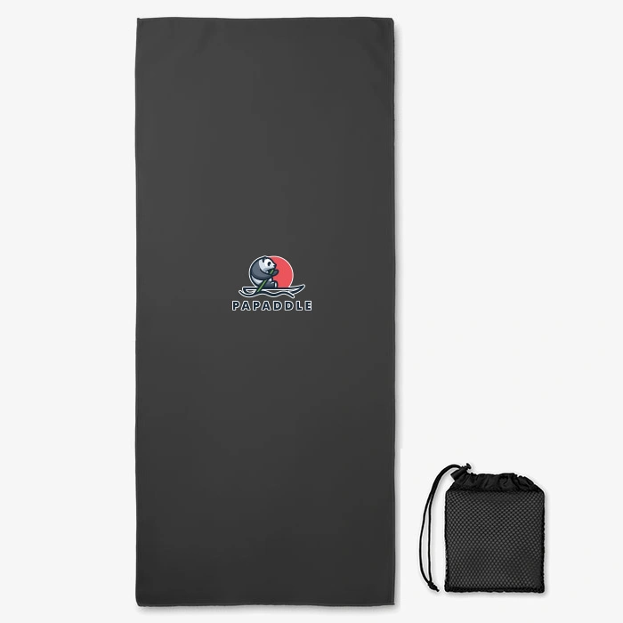 Toalla de deporte en funda de rejilla