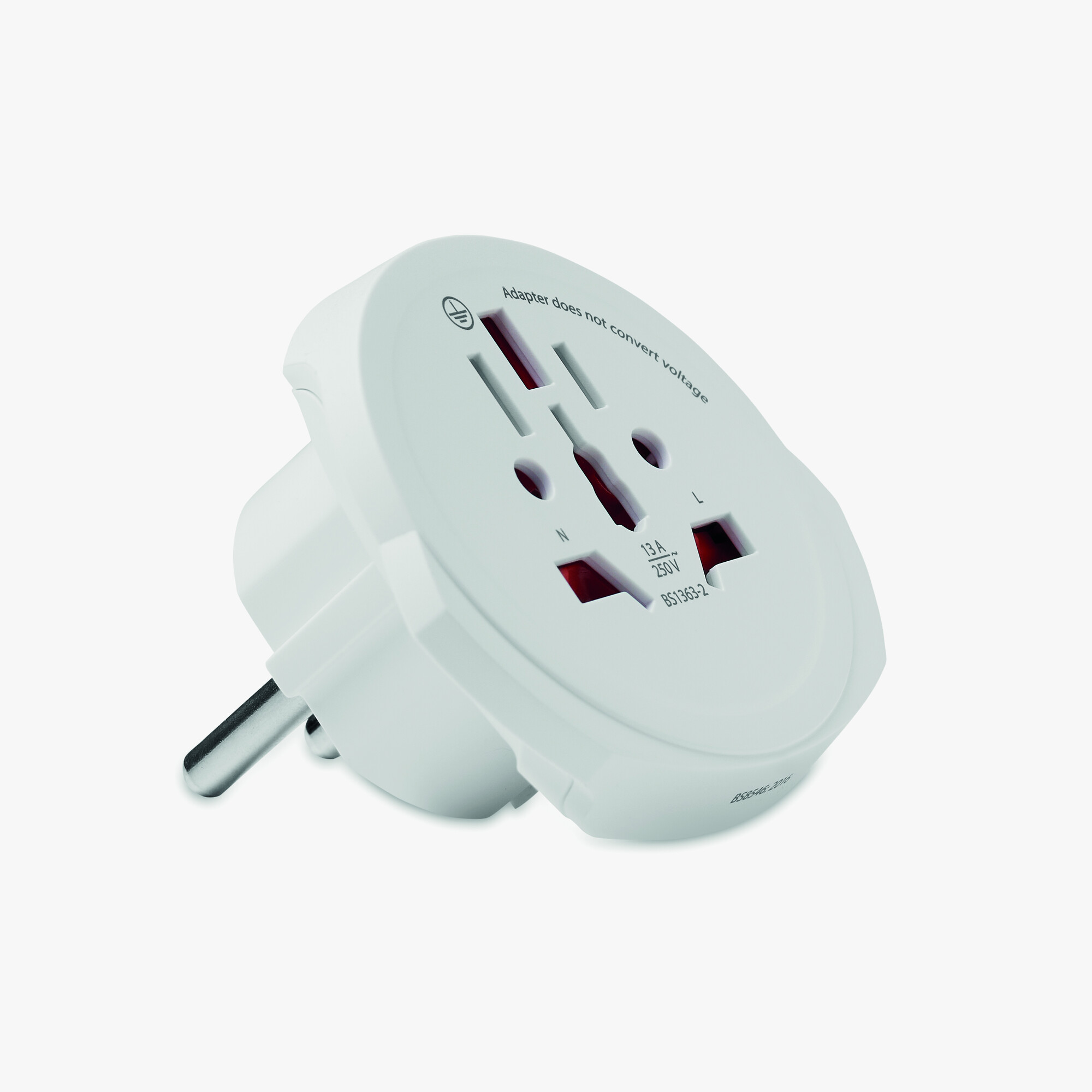 Personalised SKROSS travel adapter to Europe