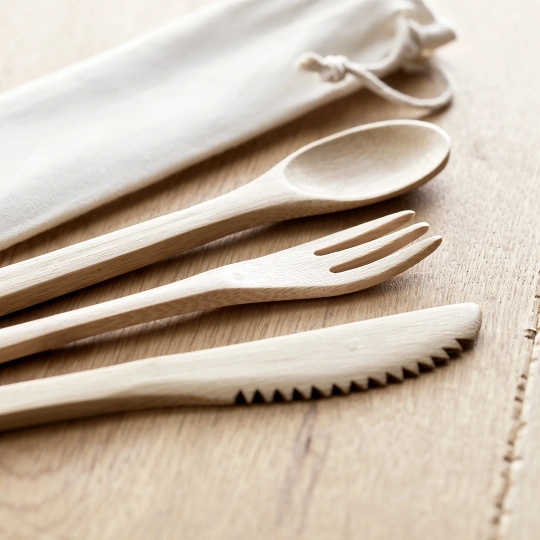 Set di posate riutilizzabili personalizzato in bambù